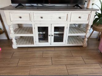 Farmhouse Rustic White TV Stand/Sideboard/Buffet