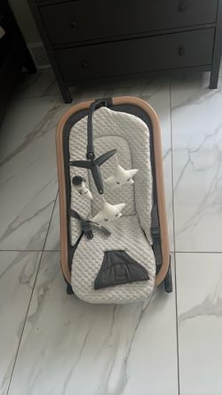 Baby bouncer