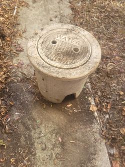 Water Valve shutoff Enclosures -4- Cement w/ covers