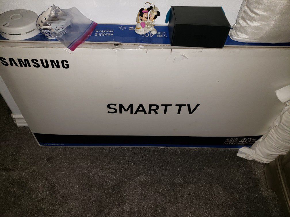 Samsung 40 inch LED Smart TV