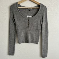 AMERICAN EAGLE Bella Swan Grey Scoop Neck Henley Cropped Long Sleeve Sweater Top