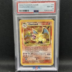PSA 8 Charizard Unlimited Holo Pokémon 