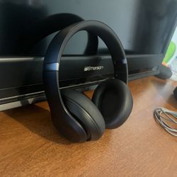 Beats Studio Pro - Wireless Noise Cancelling Over-the-Ear Headphones - Black