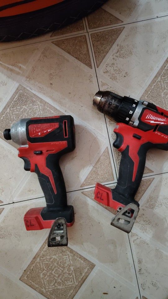 MILWAUKEE HAND DRILLS