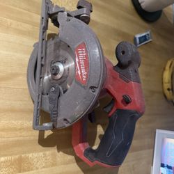 Milwaukee 12v fuel circular saw tool only $85 firm in n Lakeland 
