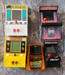 Mini arcade games