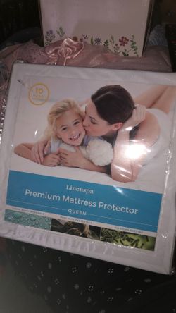 Queen Size Mattress Cover