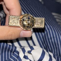 world is yours 2 finger ring 