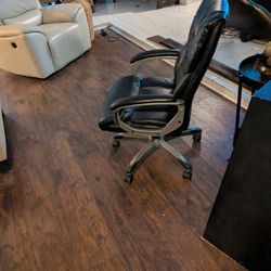 Office Chair $20