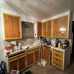 Kitchen Cabinets (Free)