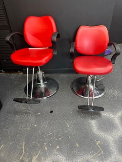 Salon chair