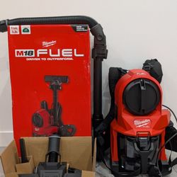 Milwaukee M18 FUEL 18-Volt Lithium-Ion Brushless 1 Gal. Cordless 3-in-1 Vacuum (Vacuum-Only) 