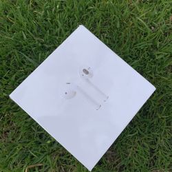 Apple AirPods 2nd Generation