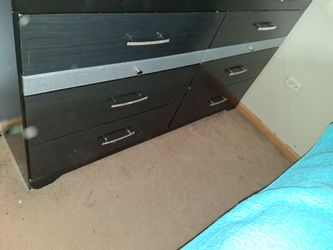 Bedroom set