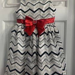 Girls Size 6 Sparkly Christmas Dress