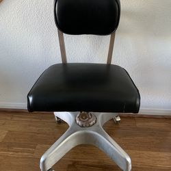 VINTAGE MCM INDUSTRIAL OFFICE DESK CHAIR