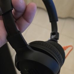 JBL Bluetooth Headphones (Work Great)