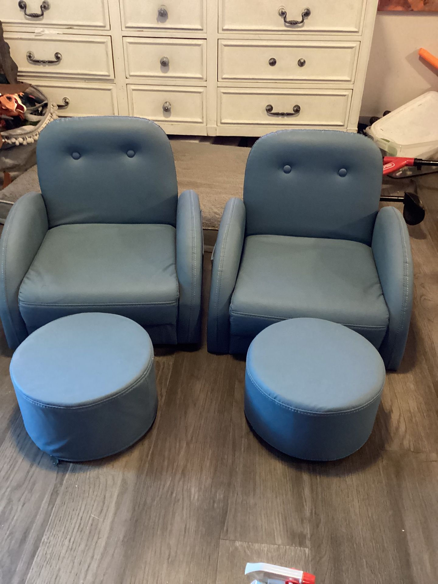 Pair of Kids Recliner Chairs with Ottomans – Blue