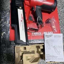 New! Milwaukee M18 FUEL 3-1/2 in. 18-Volt 21-Degree Lithium-lon Brushless Cordless Framing Nailer (Tool-Only. Box not included)