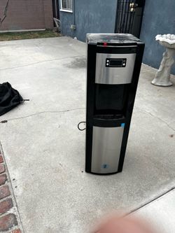 Water dispenser