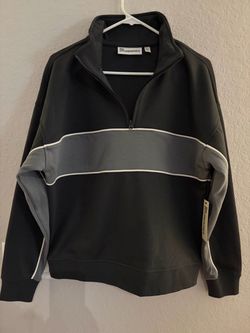 No Boundaries Quarter-Zip Pullover Sweatshirt