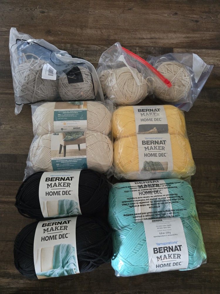 Bernat Maker Yarn Lot