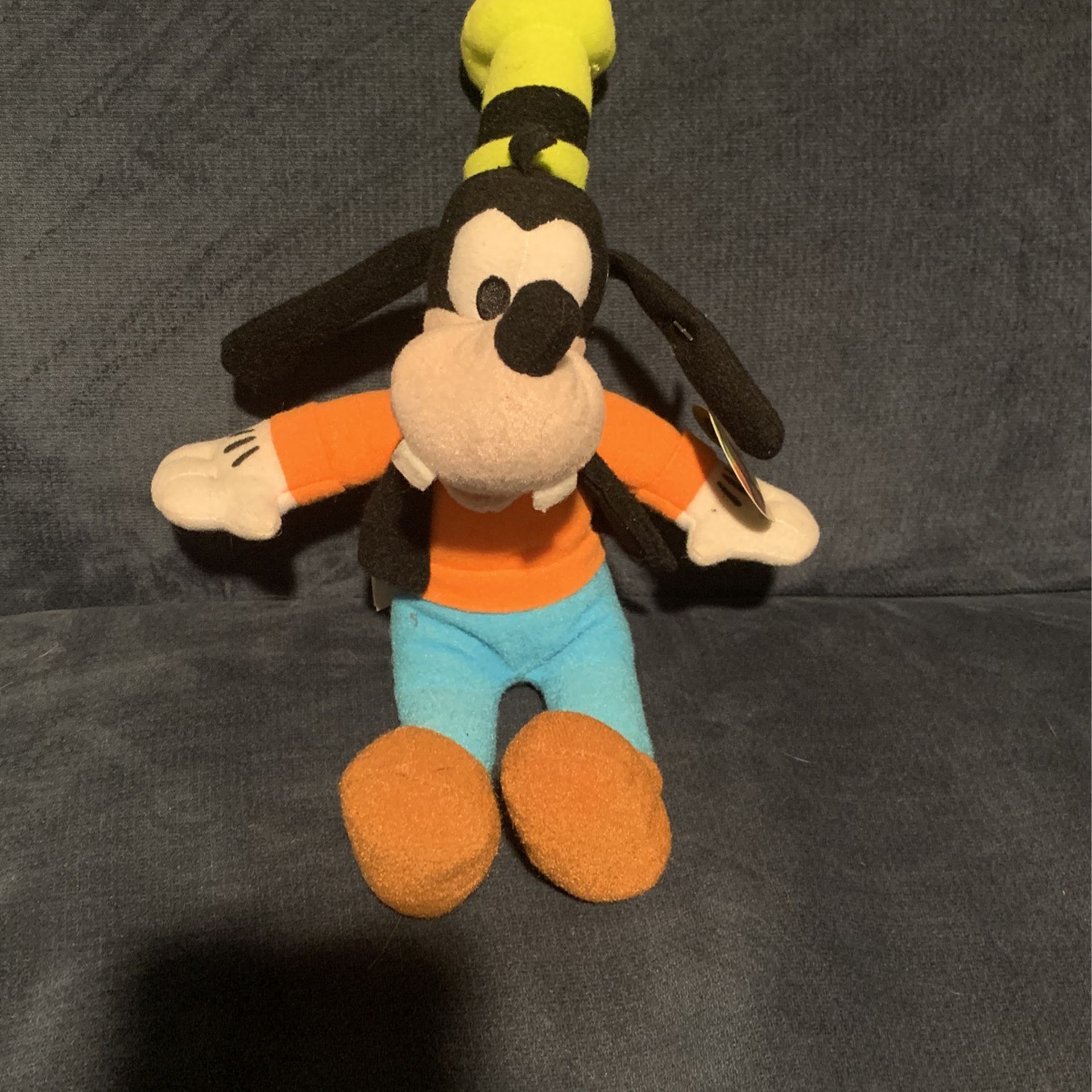 New With Tag Disney Goofy Plush