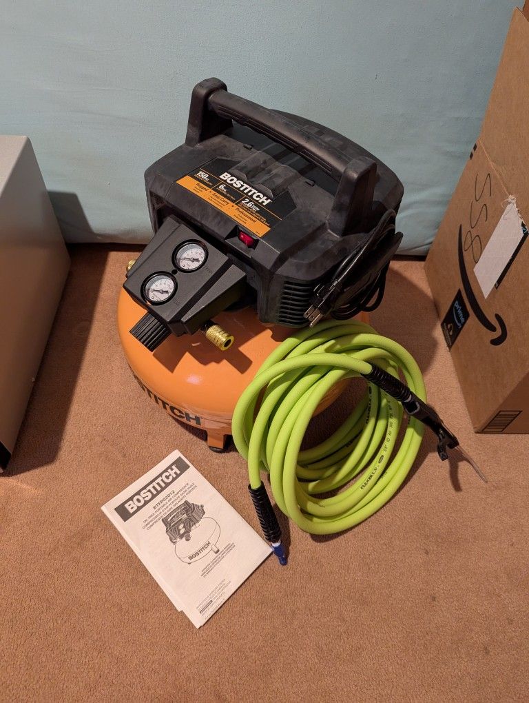 Bostitch 0.8 HP 6 Gallon Oil-Free Air Compressor