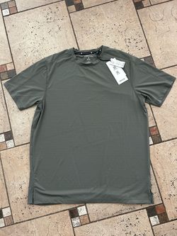NWT Kenneth Cole men’s Active Tee size L