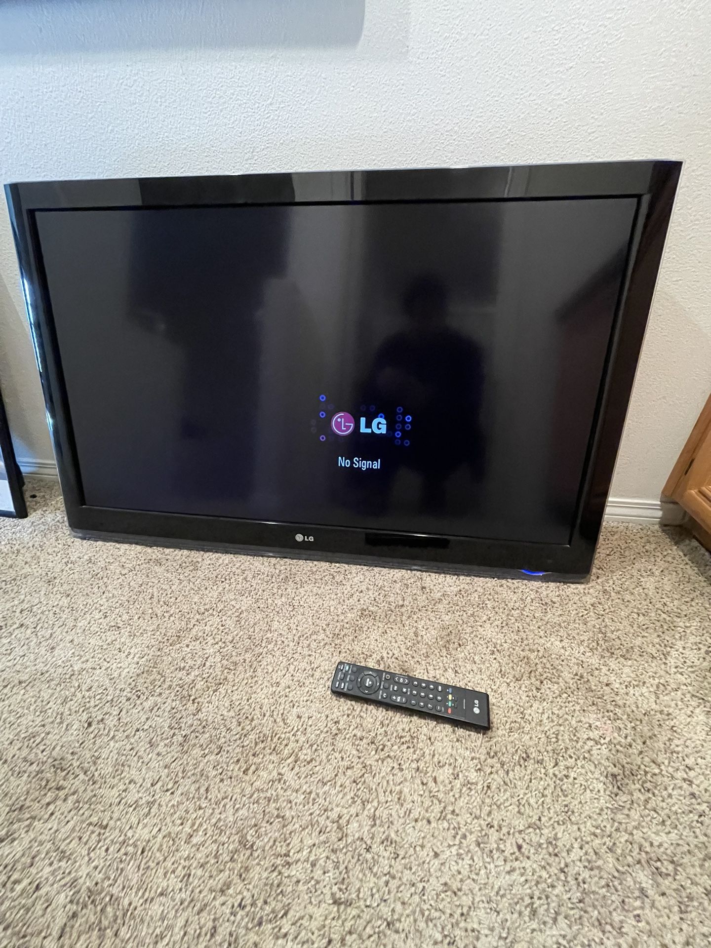 LG 47" TV