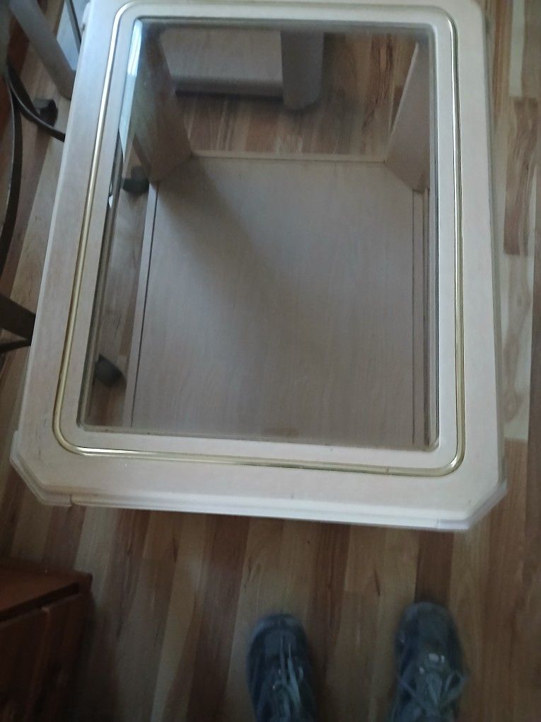 1 Coffee Table & End Table 5.00 Each 10.00 For Both