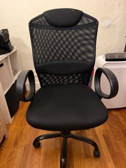 Black Office Chair with Armrests