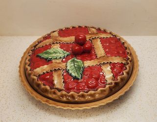 Vintage Cute Pie Keeper Cherry 12"