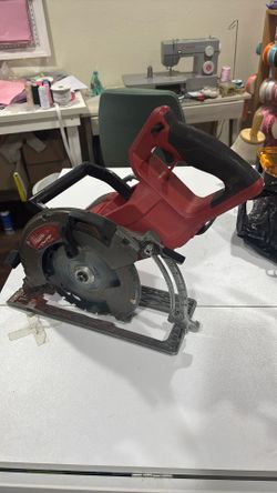 M18 7/4 Fuel Brushless Saw $195