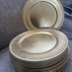 Gold elegant charger plates