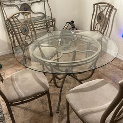 Elegant  7 Piece Dinette  Set
