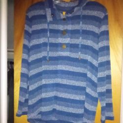 Beautiful NWT Ladies Size  Petite Medium Top