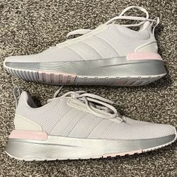 Womens Sz 8 Adidas Cloud foam Super