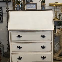 Beautiful distressed chest/desk 30in. W x 16in. D x 41in. H