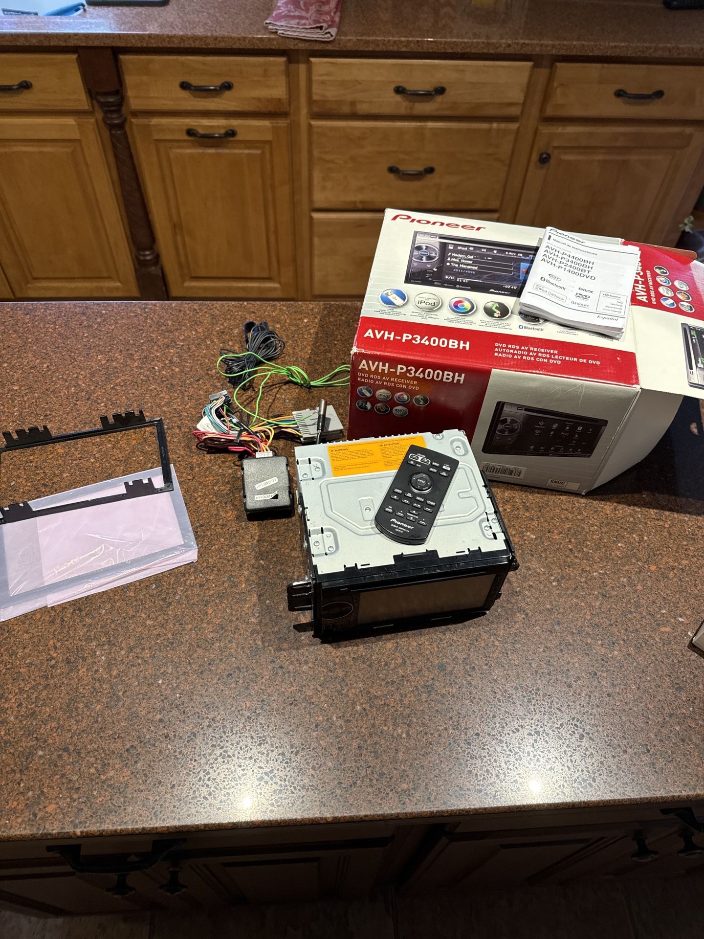 Pioneer AVH-P3400BH DVD/Bluetooth Car Stereo