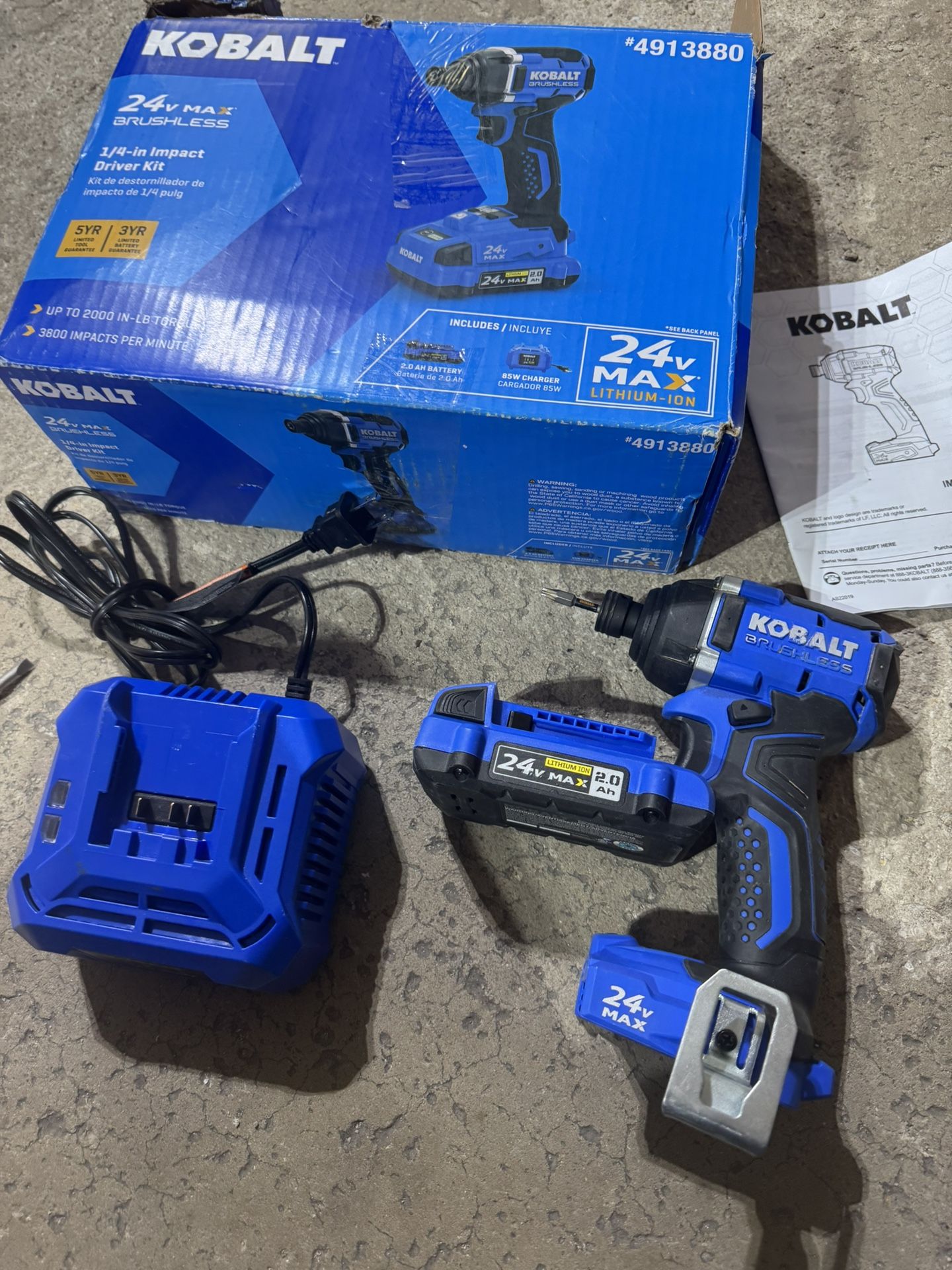 Kobalt 24-volt 1/4-in Impact Driver Brushless Cordless(Battery and Charger Included) NEW