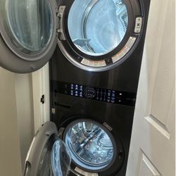 LG Washer & Dryer Stackable