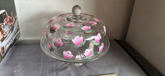 Beautiful cake holder