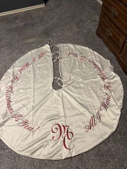 Mariah Carey Official All I Want for Christmas is You Tree Skirt