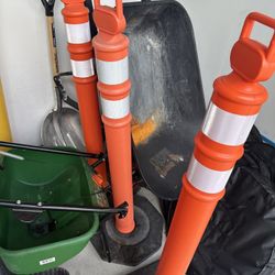 Orange Uline Cones x6