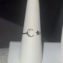 Sz 7-7 1/2 Sterling Silver Half Moon & Star Ring