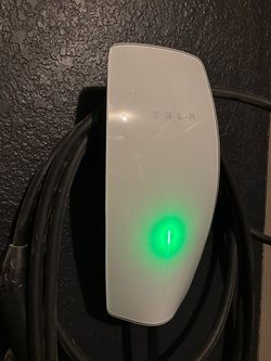 Tesla Wall Connector Gen 2