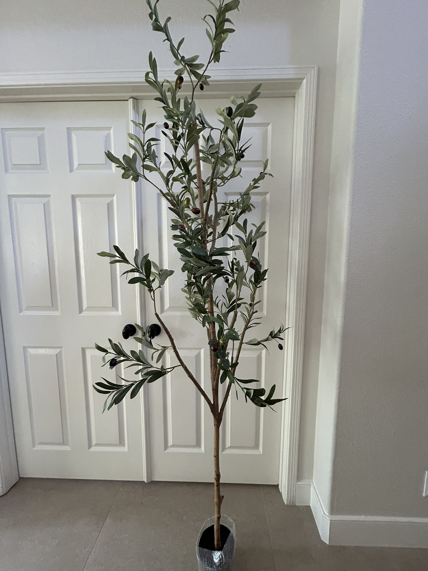 Fake Plant 6 Feet Tall