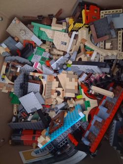 Large box of assorted legos