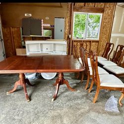 Expandable solid Wood Dining Table seats 8